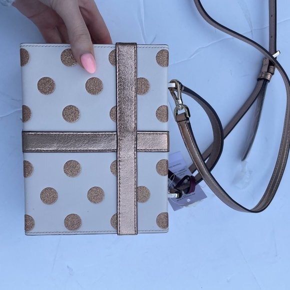 Kate Spade New York Crossbody Bag Wrapping Party Gift Box Bag Parchment Gold - Picture 9 of 13